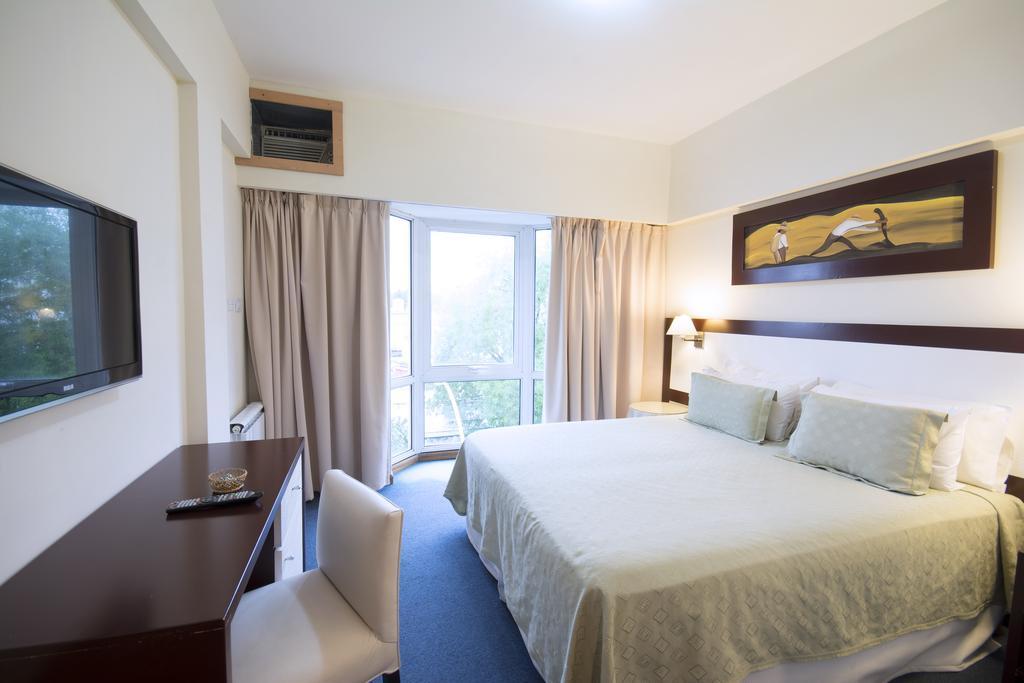 Los Tilos Hotel Y Spa By Cph Villa Carlos Paz Extérieur photo